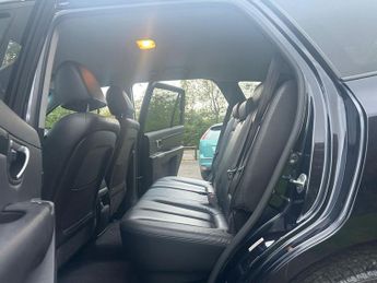 HYUNDAI SANTA FE 2.2 CRDi Premium SUV 5dr Diesel Auto 4WD Euro 5 (5 seat) (194 bh