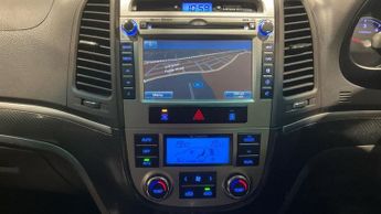 HYUNDAI SANTA FE 2.2 CRDi Premium SUV 5dr Diesel Auto 4WD Euro 5 (5 seat) (194 bh