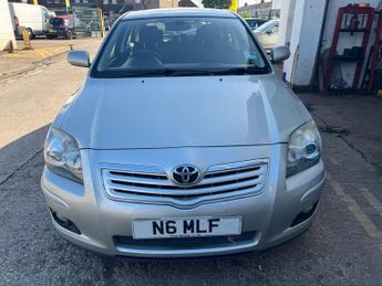 TOYOTA AVENSIS 1.8 VVT-i T3-X Hatchback 5dr Petrol Manual (171 g/km, 127 bhp)