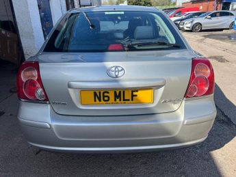 TOYOTA AVENSIS 1.8 VVT-i T3-X Hatchback 5dr Petrol Manual (171 g/km, 127 bhp)