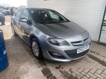 Vauxhall Astra 1.4 16v Exclusiv Hatchback 5dr Petrol Manual Euro 5 (100 ps)