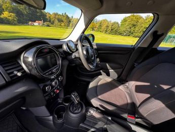 MINI HATCH 1.5 Cooper Classic Hatchback 5dr Petrol Steptronic Euro 6 (s/s) 