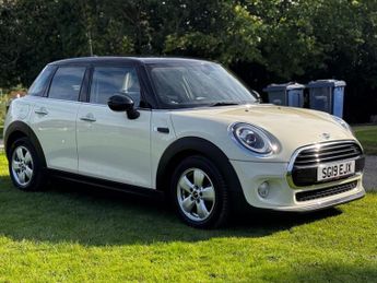 MINI HATCH 1.5 Cooper Classic Hatchback 5dr Petrol Steptronic Euro 6 (s/s) 