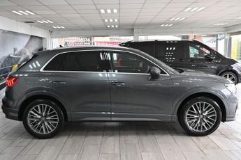 AUDI Q3 1.5 TFSI CoD 35 S line SUV 5dr Petrol S Tronic Euro 6 (s/s) (150