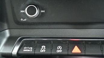 AUDI Q3 1.5 TFSI CoD 35 S line SUV 5dr Petrol S Tronic Euro 6 (s/s) (150