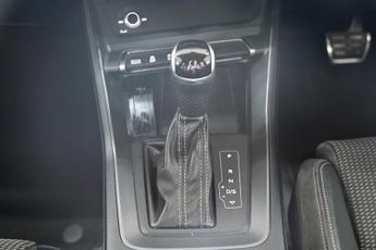 AUDI Q3 1.5 TFSI CoD 35 S line SUV 5dr Petrol S Tronic Euro 6 (s/s) (150