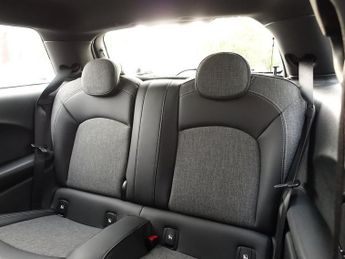 MINI Electric Hatch Cooper SE 32.6kWh Level 2 Hatchback 3dr Electric Auto (184 ps)