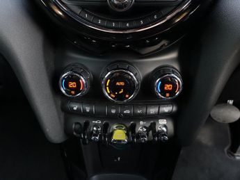MINI Electric Hatch Cooper SE 32.6kWh Level 2 Hatchback 3dr Electric Auto (184 ps)