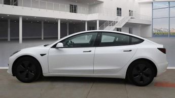 TESLA Model 3 Standard Range Plus Saloon 4dr Electric Auto RWD (241 bhp)