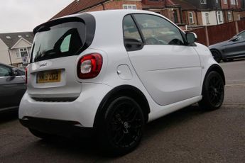 SMART FORTWO 1.0 Edition White Coupe 2dr Petrol Twinamic Euro 6 (s/s) (71 ps)