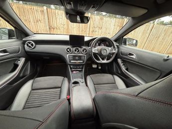 MERCEDES-BENZ A-CLASS 2.1 A200d AMG Line (Premium) Hatchback 5dr Diesel 7G-DCT Euro 6 