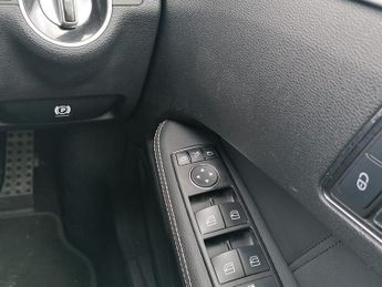 MERCEDES-BENZ E-CLASS 3.0 E350 CDI V6 BlueEfficiency Sport Edition 125 Estate 5dr Dies