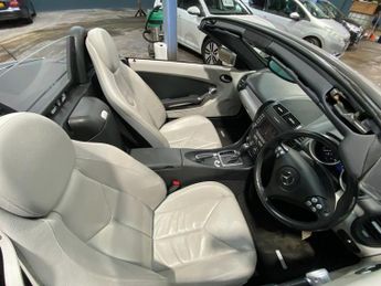 MERCEDES-BENZ SLK 1.8 SLK200 Kompressor Convertible 2dr Petrol Automatic (211 g/km