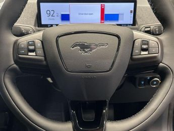 FORD MUSTANG MACH-E Standard Range 72kWh Select SUV 5dr Electric Automatic (268 ps)