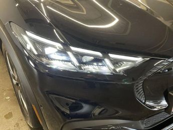 FORD MUSTANG MACH-E Standard Range 72kWh Select SUV 5dr Electric Automatic (268 ps)
