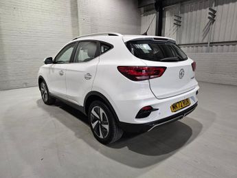 MG MG ZS 72.6kWh Trophy Connect Long Range SUV 5dr Electric Auto (156 ps)
