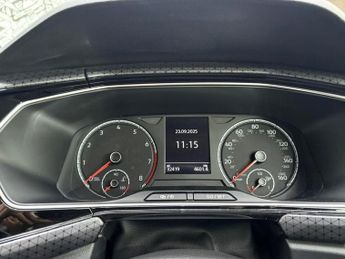 VOLKSWAGEN T-CROSS 1.0 TSI SEL SUV 5dr Petrol DSG Euro 6 (s/s) (110 ps)