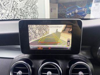 MERCEDES-BENZ GLC 2.1 GLC220d AMG Line SUV 5dr Diesel G-Tronic 4MATIC Euro 6 (s/s)