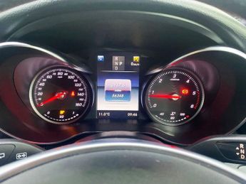 MERCEDES-BENZ GLC 2.1 GLC220d AMG Line SUV 5dr Diesel G-Tronic 4MATIC Euro 6 (s/s)