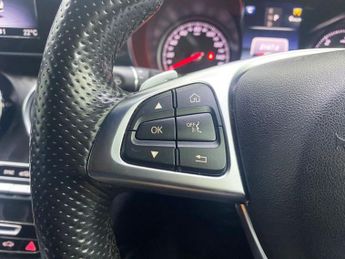 MERCEDES-BENZ GLC 2.1 GLC220d AMG Line SUV 5dr Diesel G-Tronic 4MATIC Euro 6 (s/s)