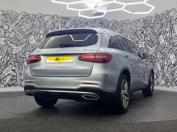 MERCEDES-BENZ GLC 2.1 GLC220d AMG Line SUV 5dr Diesel G-Tronic 4MATIC Euro 6 (s/s)