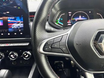 RENAULT CLIO 1.6 E-TECH RS Line Hatchback 5dr Petrol Hybrid Auto Euro 6 (s/s)