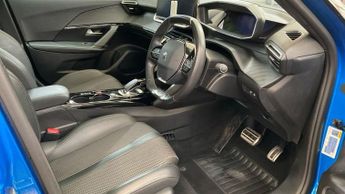 PEUGEOT E-2008 50kWh GT Line SUV 5dr Electric Auto (136 ps)