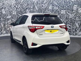 TOYOTA YARIS 1.5 VVT-h Design Hatchback 5dr Petrol Hybrid E-CVT Euro 6 (s/s) 