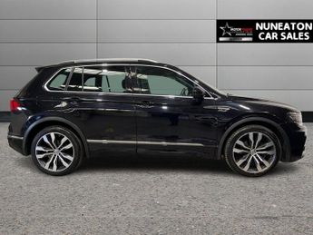 VOLKSWAGEN TIGUAN 2.0 TDI R-Line SUV 5dr Diesel DSG 4Motion Euro 6 (s/s) (150 ps)