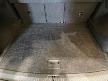 VOLKSWAGEN TIGUAN 2.0 TDI R-Line SUV 5dr Diesel DSG 4Motion Euro 6 (s/s) (150 ps)