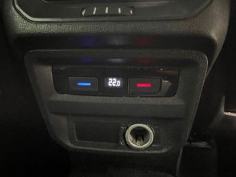 VOLKSWAGEN TIGUAN 2.0 TDI R-Line SUV 5dr Diesel DSG 4Motion Euro 6 (s/s) (150 ps)