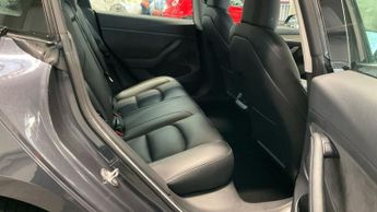 TESLA Model 3 Standard Range Plus Saloon 4dr Electric Auto RWD (241 bhp)
