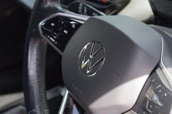 VOLKSWAGEN ID4 ID4 181 Pro Performance 77kWh Life SUV 5dr Electric Auto (204 ps