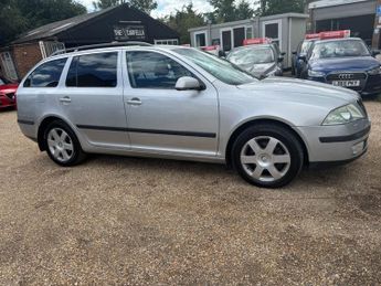 SKODA OCTAVIA 2.0 TDI Elegance Estate 5dr Diesel Manual Euro 4 (140 ps)