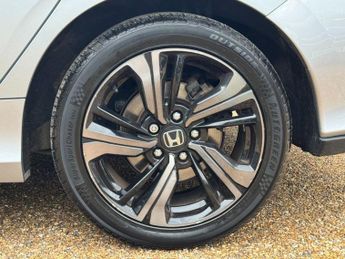 HONDA CIVIC 1.0 VTEC Turbo SR Hatchback 5dr Petrol CVT Euro 6 (s/s) (126 ps)