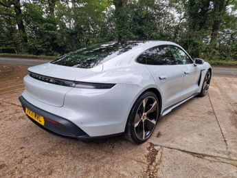 PORSCHE TAYCAN Performance Plus 93.4kWh Saloon 4dr Electric Auto RWD (476 ps)