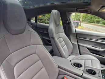 PORSCHE TAYCAN Performance Plus 93.4kWh Saloon 4dr Electric Auto RWD (476 ps)