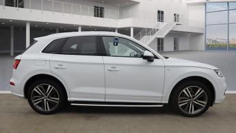 AUDI Q5 2.0 TDI 40 S line SUV 5dr Diesel S Tronic quattro Euro 6 (s/s) (
