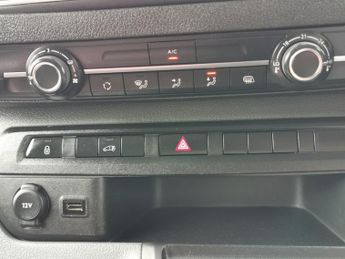 TOYOTA PROACE 75kWh Icon Medium Panel Van 6dr Electric Auto MWB (7kW OBC) (136