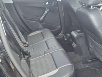 PEUGEOT 2008 1.6 e-HDi Allure SUV 5dr Diesel EGC Euro 5 (s/s) (92 ps)