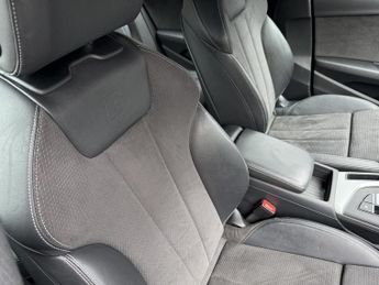 AUDI A4 AVANT 2.0 TFSI S line Estate 5dr Petrol S Tronic Euro 6 (s/s) (190 ps)