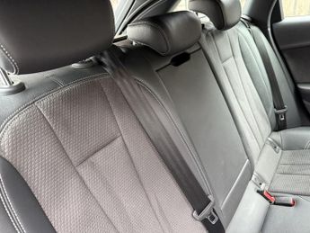 AUDI A4 AVANT 2.0 TFSI S line Estate 5dr Petrol S Tronic Euro 6 (s/s) (190 ps)