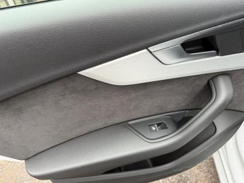 AUDI A4 AVANT 2.0 TFSI S line Estate 5dr Petrol S Tronic Euro 6 (s/s) (190 ps)