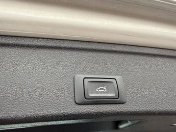 AUDI A4 AVANT 2.0 TFSI S line Estate 5dr Petrol S Tronic Euro 6 (s/s) (190 ps)