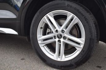 AUDI Q5 2.0 TDI 40 S line SUV 5dr Diesel S Tronic quattro Euro 6 (s/s) (