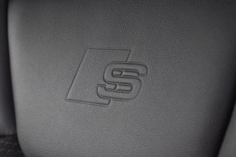 AUDI Q5 2.0 TDI 40 S line SUV 5dr Diesel S Tronic quattro Euro 6 (s/s) (