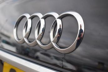 AUDI Q5 2.0 TDI 40 S line SUV 5dr Diesel S Tronic quattro Euro 6 (s/s) (