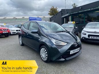 Toyota AYGO 1.0 VVT-i x-play Hatchback 5dr Petrol Manual Euro 6 (71 ps)