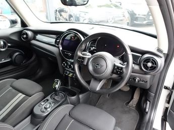 MINI Electric Hatch Cooper SE 32.6kWh Level 1 Hatchback 3dr Electric Auto (184 ps)