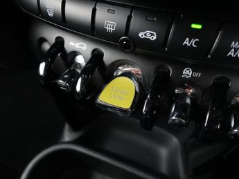 MINI Electric Hatch Cooper SE 32.6kWh Level 1 Hatchback 3dr Electric Auto (184 ps)